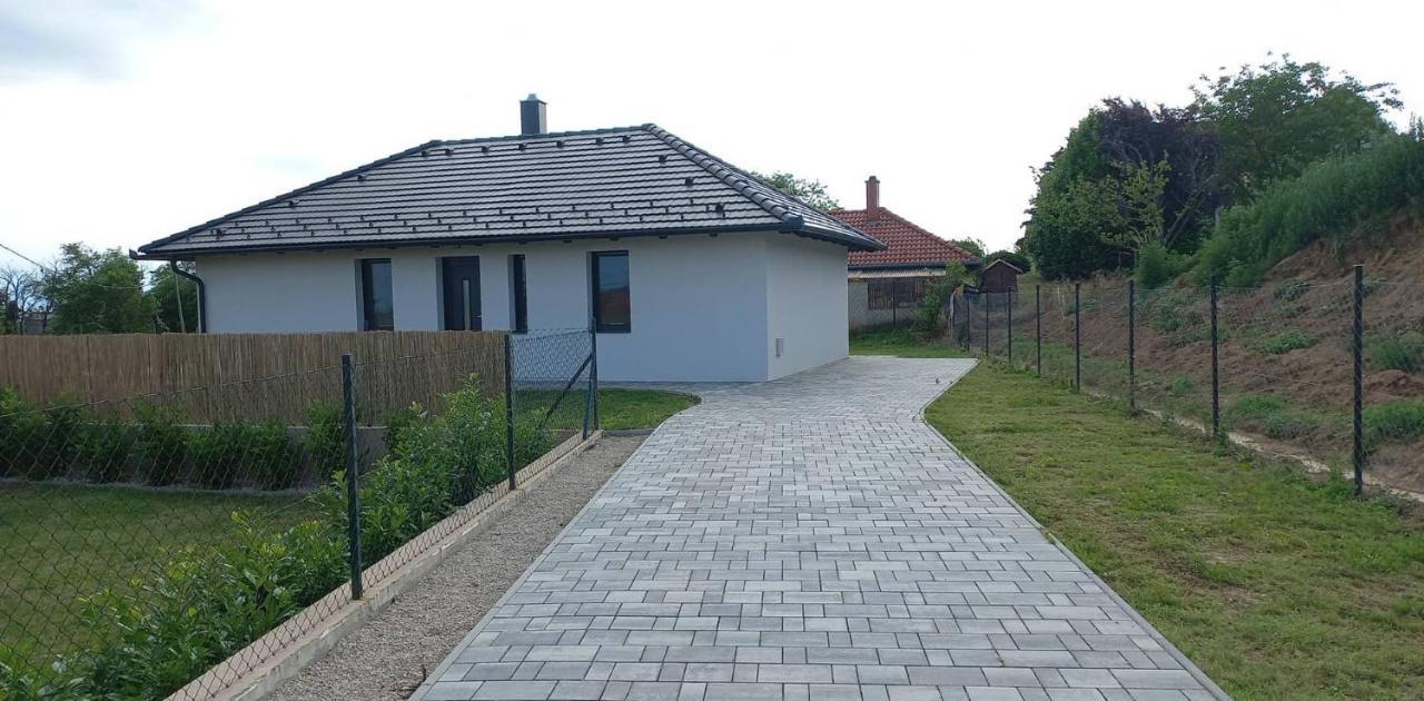 Bridgiet Home Apartman Cserszegtomaj Zewnętrze zdjęcie