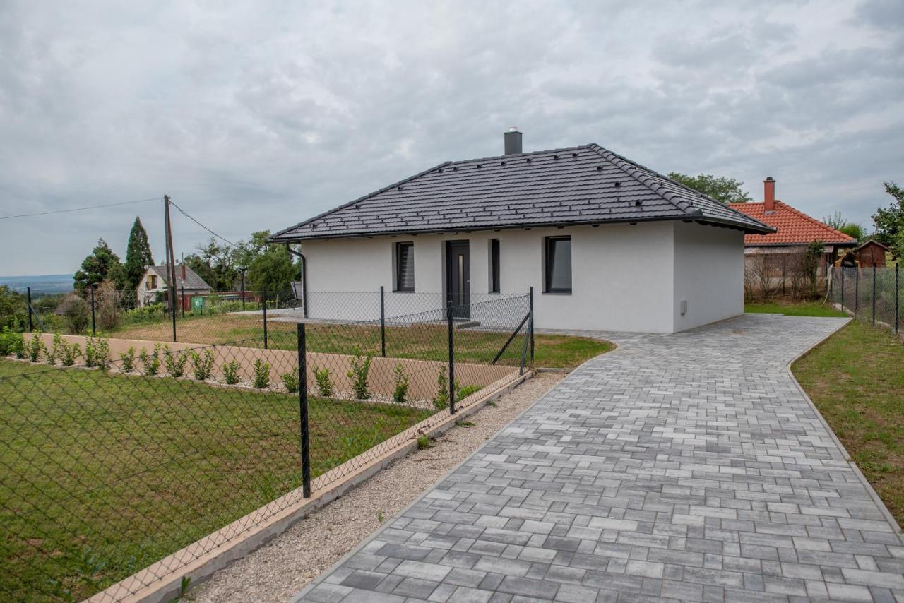 Bridgiet Home Apartman Cserszegtomaj Zewnętrze zdjęcie